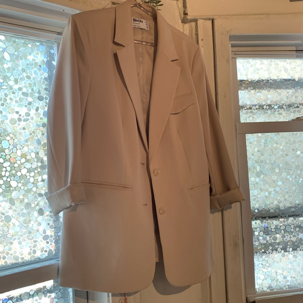 Cream colored oversized Blazer